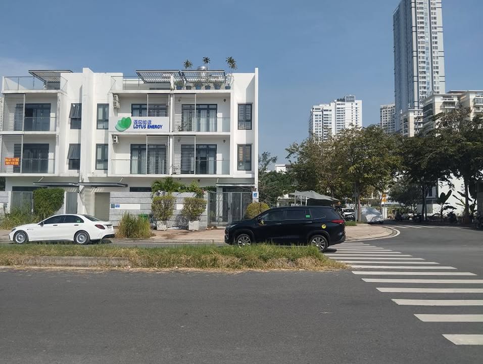 Nhà đẹp quận 2, 130.4m² giá chỉ 55 tỷ - Chính chủ bán gấp!