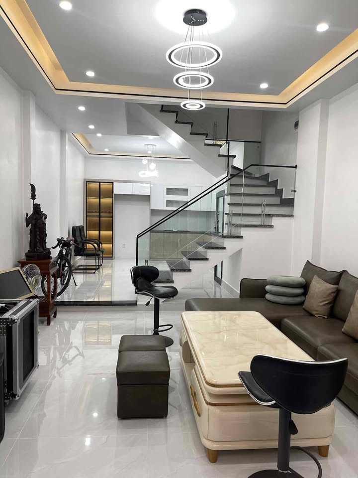 Nhà đẹp 4 tầng Thiên Lôi, Lê Chân 50.6m² giá 4.69 tỷ - Ô tô đỗ gần nhà!
