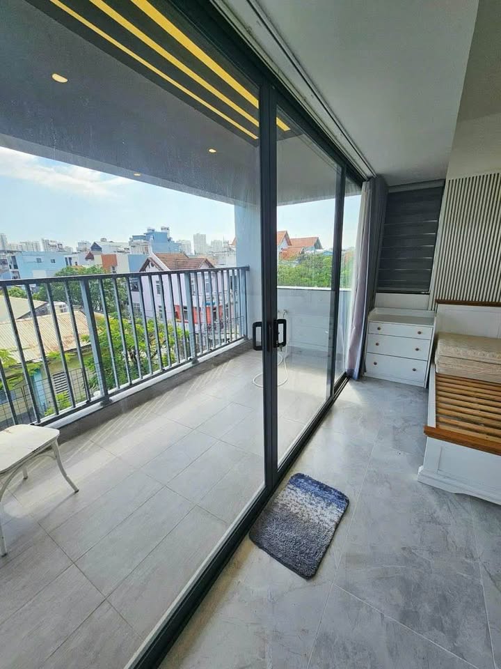 Căn hộ cho thuê Dương Bá Trạc Quận 8 giá 6 triệu - Ban công thoáng mát, full nội thất!