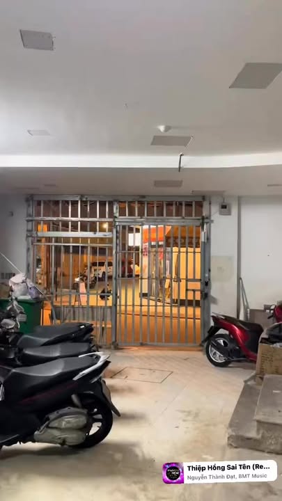 Phòng cho thuê đường Ni Sư Huỳnh Liên, quận 10 - 2PN máy lạnh, giá thỏa thuận!