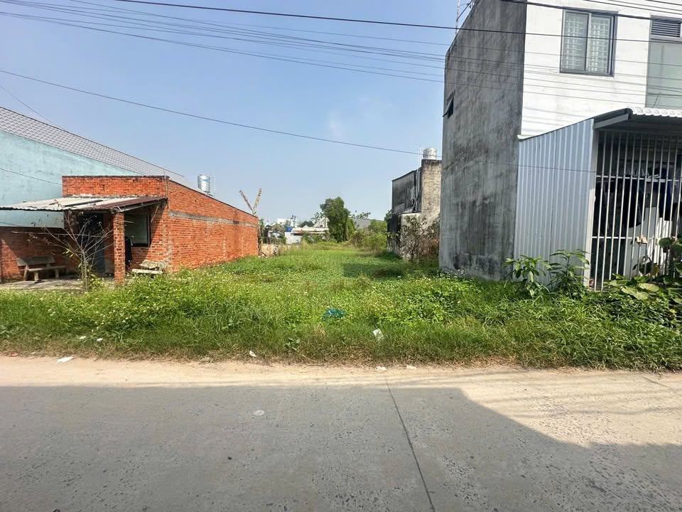 Đất thổ cư Mỹ Hạnh Nam 375m² giá 2.9 tỷ - Mặt tiền bê tông dân cư đông đúc!