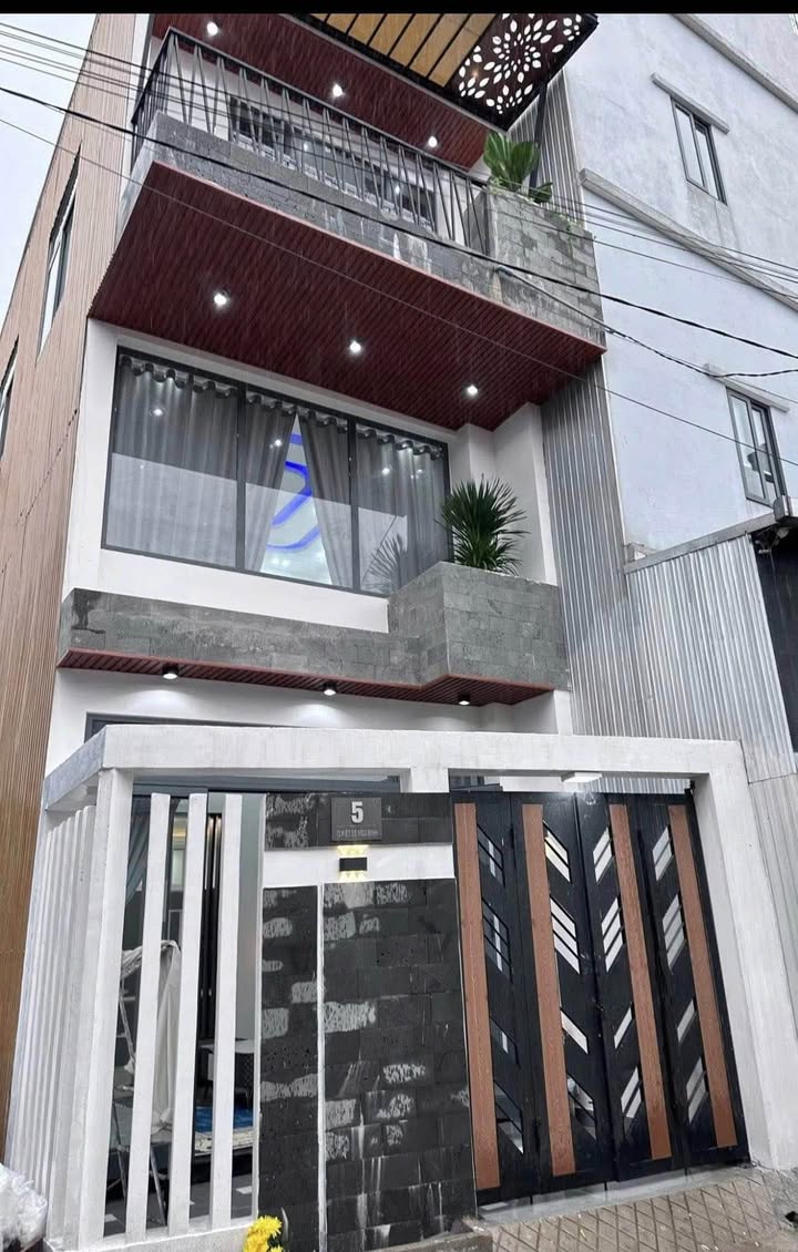 Nhà 3 tầng kiệt 35 Ngự Bình, TP Huế, 63m² giá 2.9 tỷ - Đầu tư sinh lời ngay!