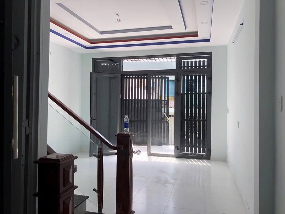 Nhà 3 tầng tại Huỳnh Tấn Phát, Quận 7, 104m² giá 8 tỷ - Sẵn sàng ở và cho thuê!