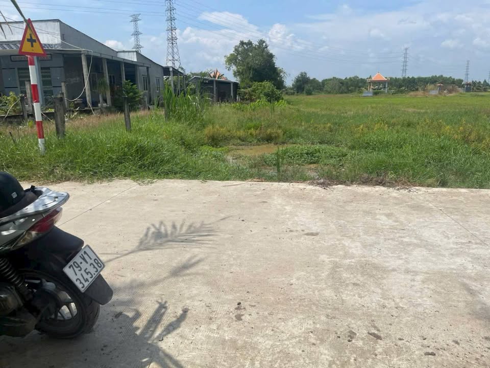 Đất nền Hòa Khánh Tây 210m² giá 740 triệu - Sổ hồng chính chủ, đầu tư sinh lời!