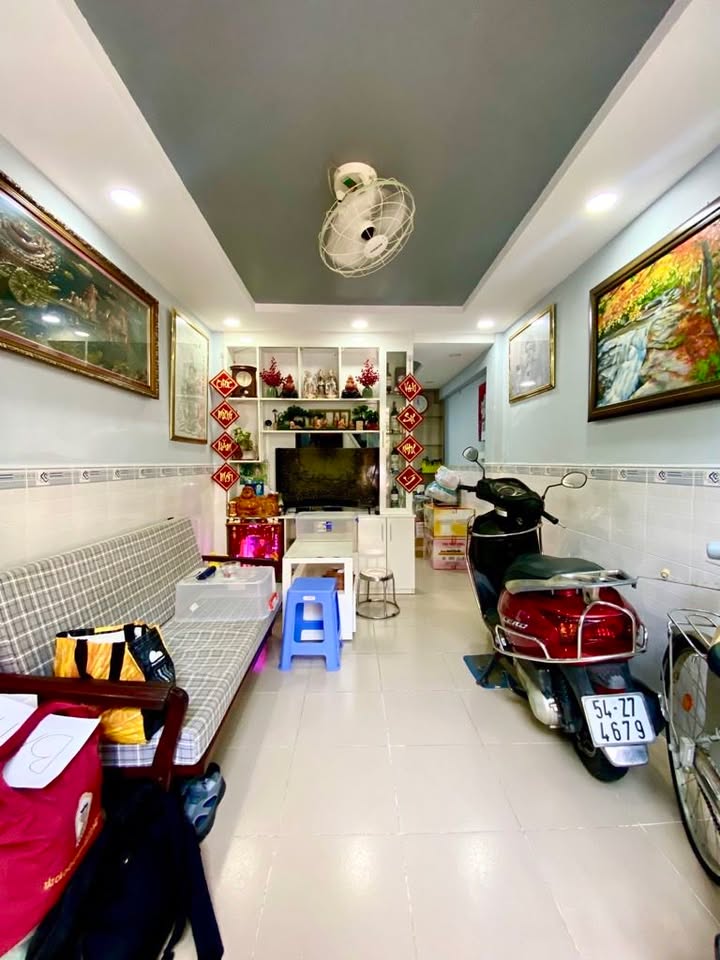 Nhà phố Nguyễn Kiệm, Phú Nhuận 36m² giá 6 tỷ - Để lại nội thất sang trọng!