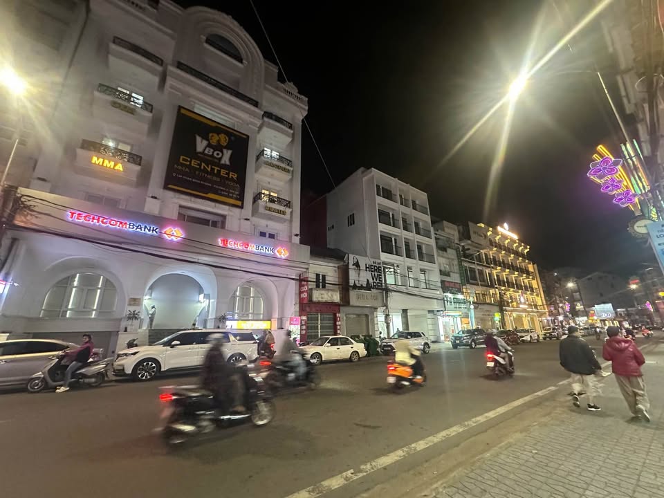 Nhà 2 mặt tiền đường Phan Đình Phùng, Đà Lạt 120m² giá 5.2 tỷ - Sổ riêng chính chủ!