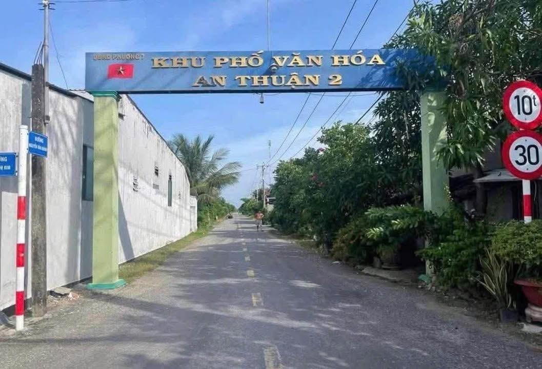 Nhà mặt tiền Nguyễn Văn Khánh, Tân An 160m² giá 1.6 tỷ - Đầu tư sinh lời ngay!