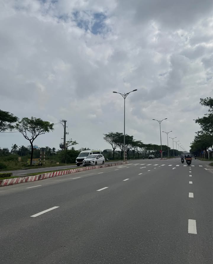 Căn hộ biển Sơn Thủy Đà Nẵng 137.5m² giá 14 tỷ - Dòng tiền ổn định, vị trí đắc địa!