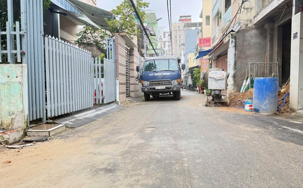 Lô đất 140m² đường Nguyễn Văn Thoại, Sơn Trà - Cách biển Mỹ Khê chỉ 300m!