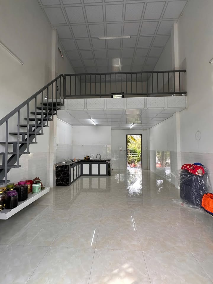 Đất Ô Môn Cần Thơ 300m² giá tốt - Tặng nhà mới 1 trệt 1 lửng!