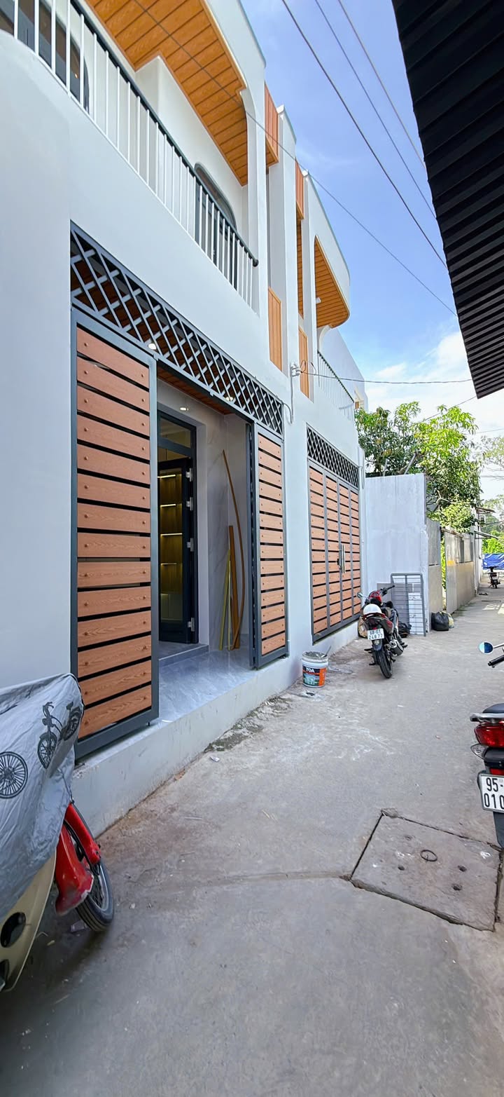 Nhà lầu mới đẹp hẻm đường Lò Mổ - 47.9m² chỉ 2.59 tỷ - Gần ĐH Y Dược Cần Thơ!