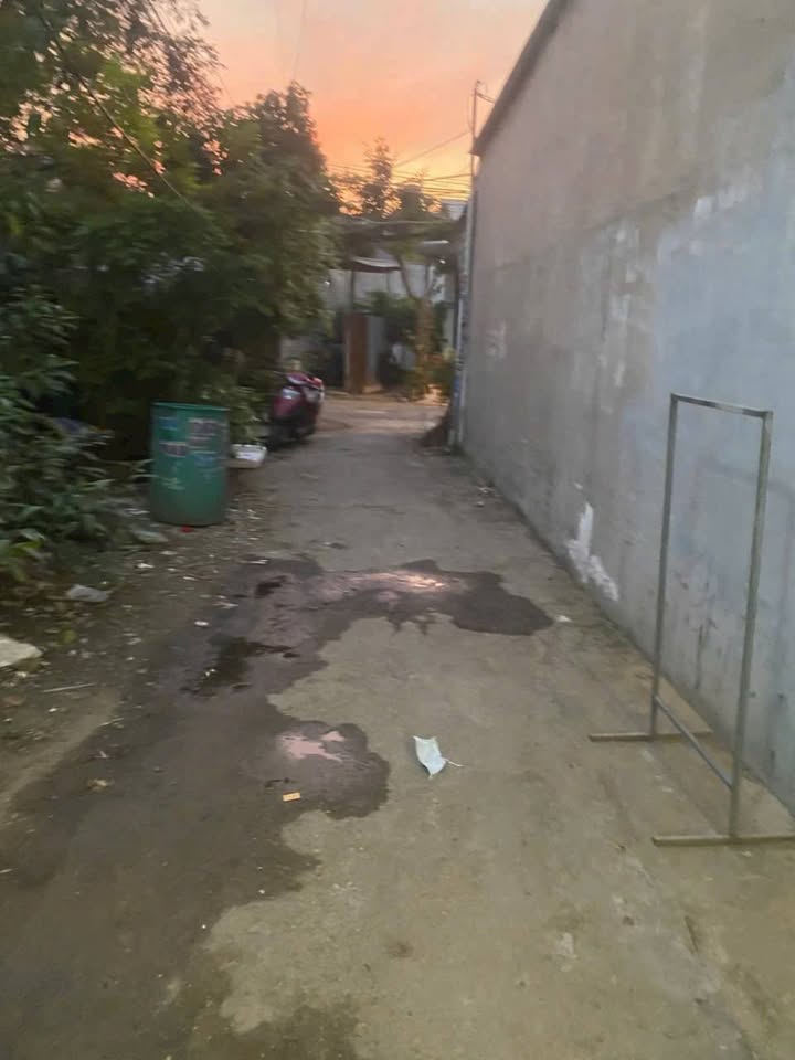 Nhà riêng Thới Tam Thôn, Hóc Môn 20m² giá 680 triệu - Đúc 1 lầu, công chứng vi bằng!