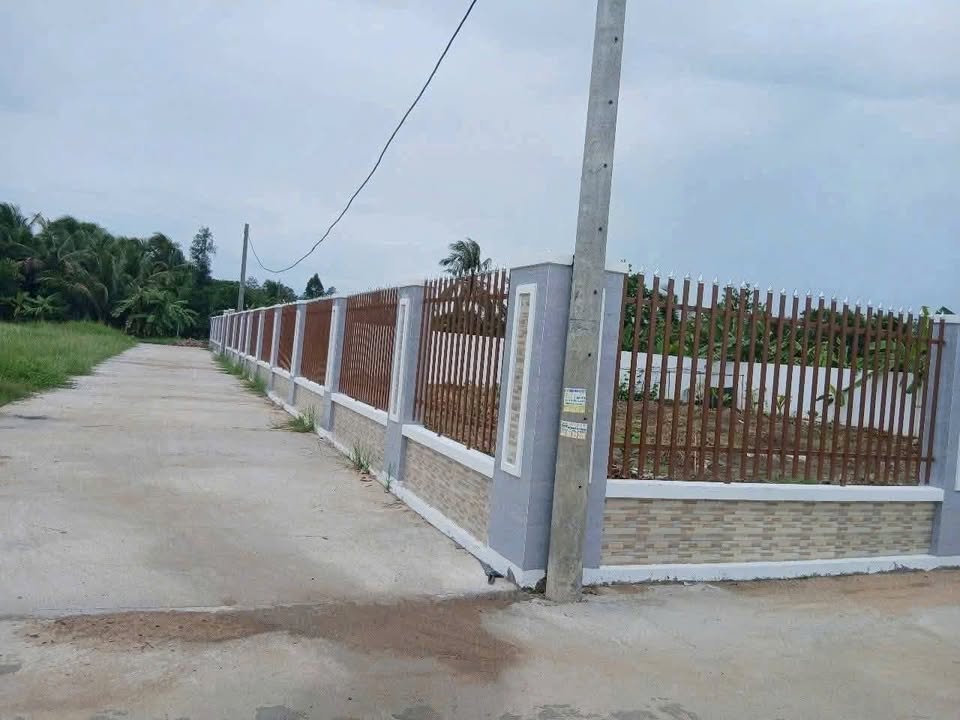 Đất nền biệt thự Thanh Đức Vĩnh Long 566m² giá 2.83 tỷ - Hàng rào kiên cố sẵn sàng xây dựng!