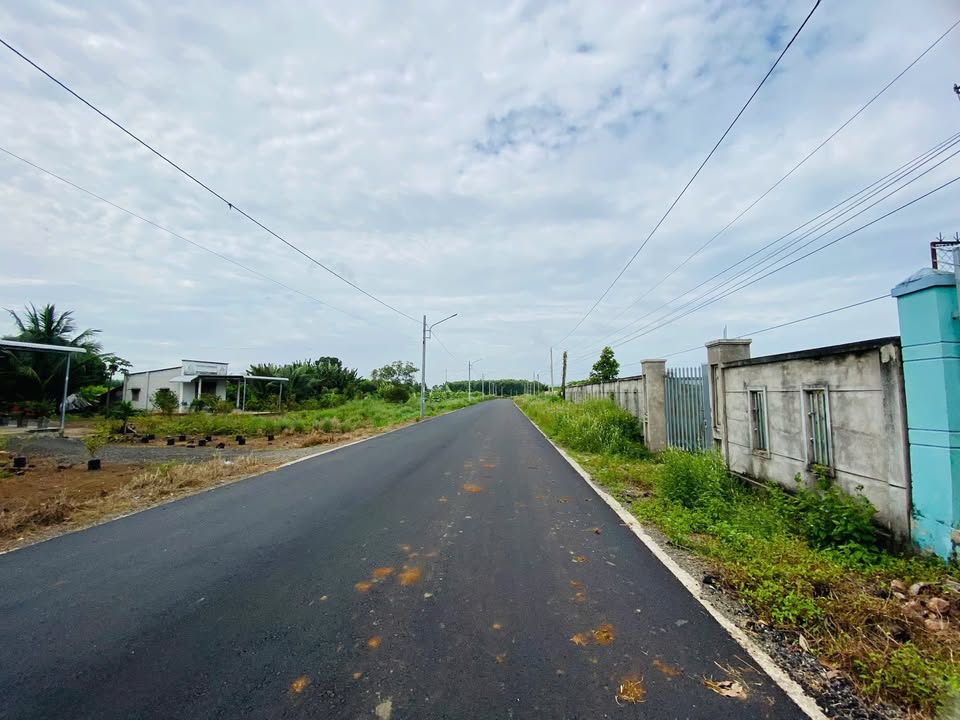 Đất nền Thị trấn Đất Đỏ 1153m² giá 2.4 tỷ - Mặt tiền đường nhựa 8m rộng rãi!