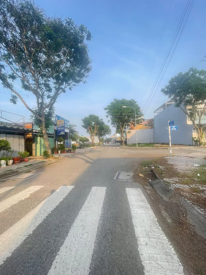 Đất góc 2 mặt tiền Bến Lức 132m² giá 6.5 tỷ - Cơ hội đầu tư tuyệt vời!