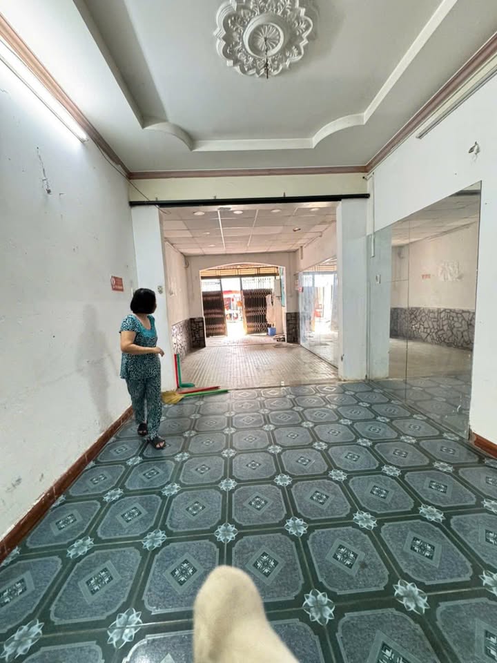 Nhà mặt tiền cho thuê đường Bùi Quang Là, Gò Vấp 72m² giá 10 triệu - Tiện kinh doanh mọi ngành nghề!