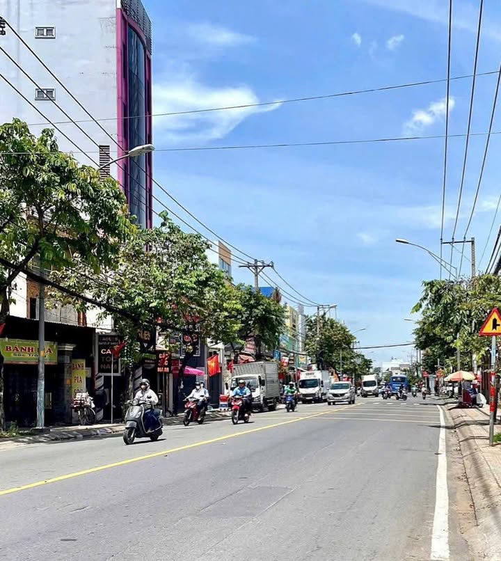 FrontHouse mặt tiền đường 48, Thủ Đức 200m² giá 20 tỷ - Phù hợp xây tòa nhà văn phòng!