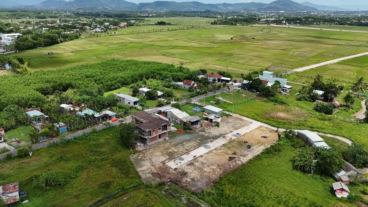 Đất nền Hòa Vang 120m² giá tốt - Sổ đỏ chính chủ chỉ 200m đường lớn!