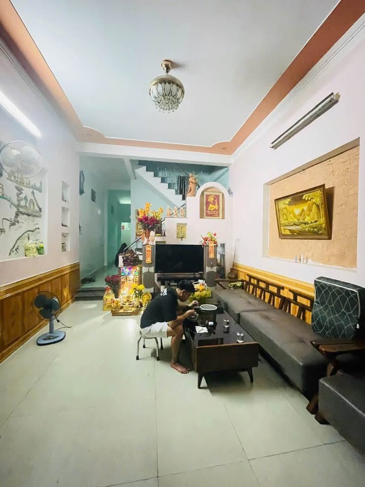 Nhà 2 tầng kiên cố tại Cù Chính Lan, Đà Nẵng 88m² giá 4 tỷ - Chính chủ bán gấp!