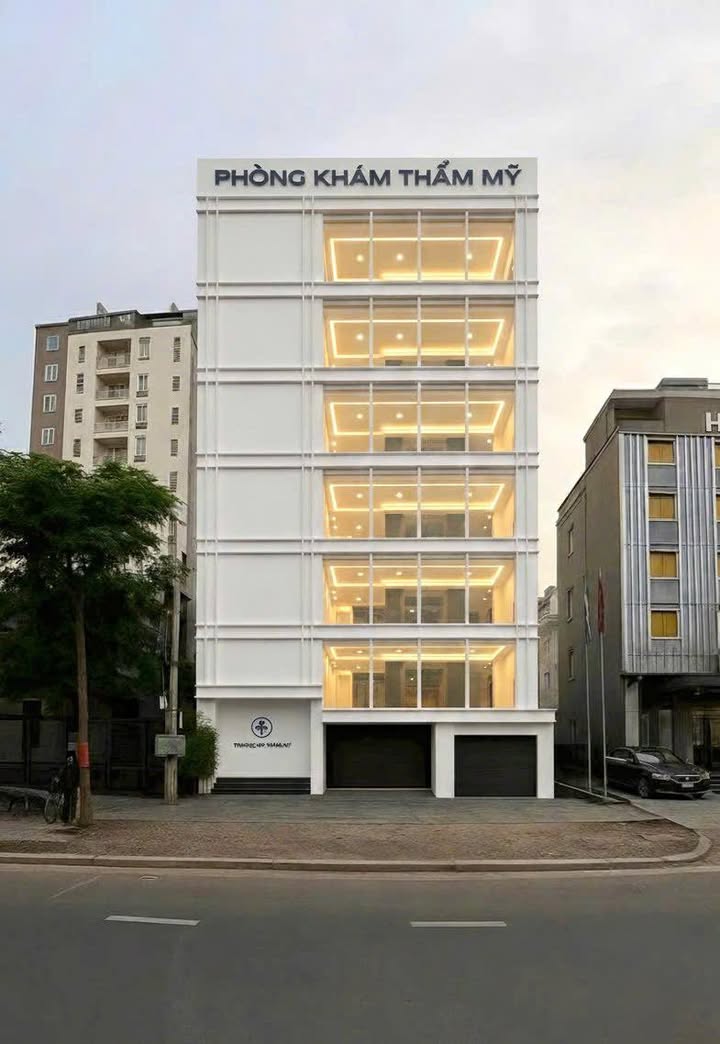 Cho thuê shophouse 5 tầng KDC Phú An, Cần Thơ 240m² - Thang máy tiện nghi, thích hợp kinh doanh!