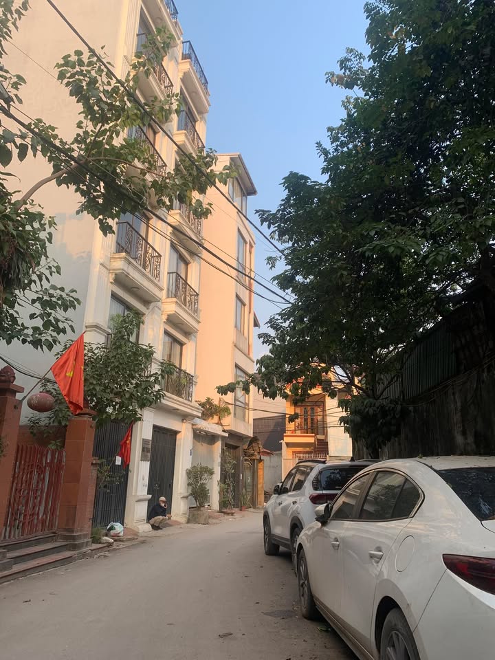 Nhà phố Ba Đình 40m² giá 10.6 tỷ - Phố ô tô, vị trí đắc địa!