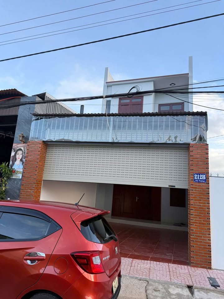 Nhà 2 tầng mặt tiền đường Dã Tượng, phường Tân An, 110m² giá 4.7 tỷ - Đầu tư sinh lời!