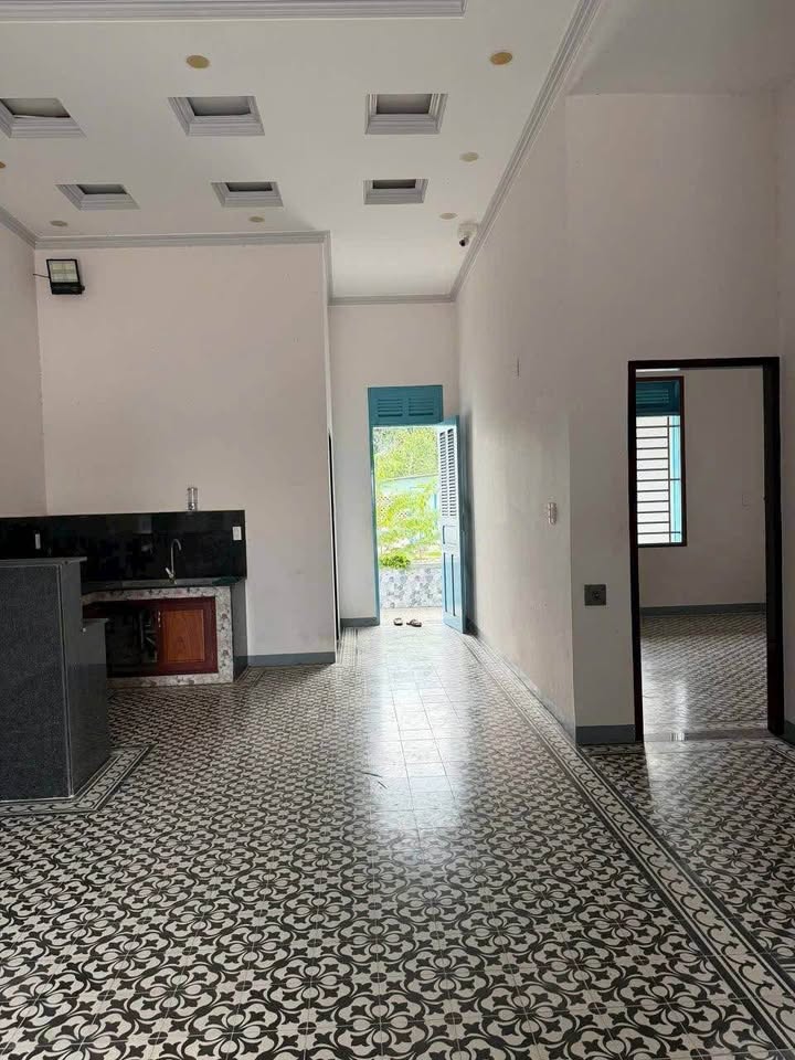 Nhà đẹp mặt tiền Quách Văn Tuấn F5 450m² giá 3.8 tỷ - Chính chủ bán gấp!