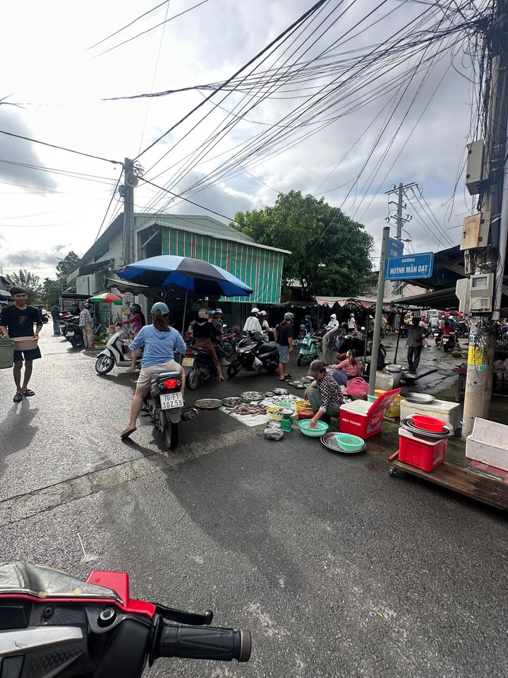 Shophouse Lô Góc Chợ Quốc Tế Việt Kiều Phú Mỹ 126m² chỉ 3 tỷ - Đầu Tư Sinh Lời Ngay!