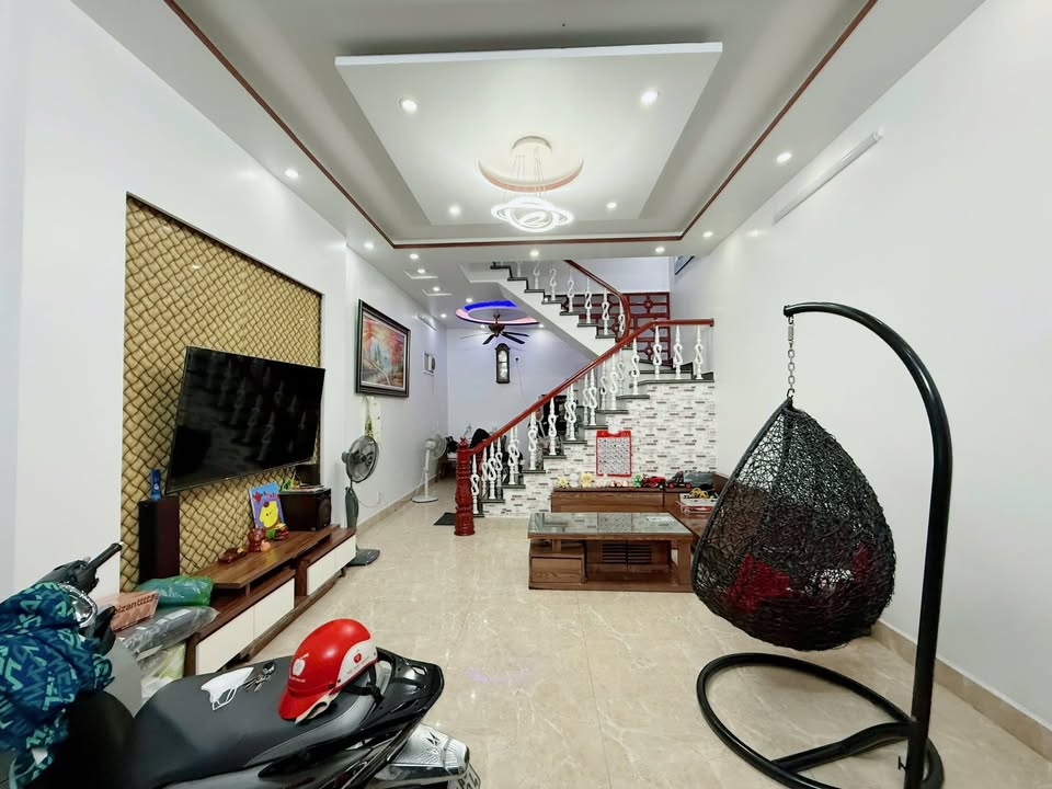 Nhà phố Lê Chân 55m² giá 4.85 tỷ - Vị trí kinh doanh đỉnh cao!