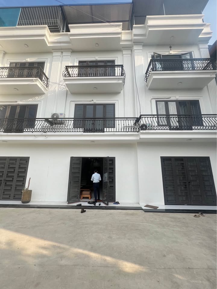 Nhà 3 tầng Chùa Hang 87m² giá 2.75 tỷ - Dọn vào ở ngay!