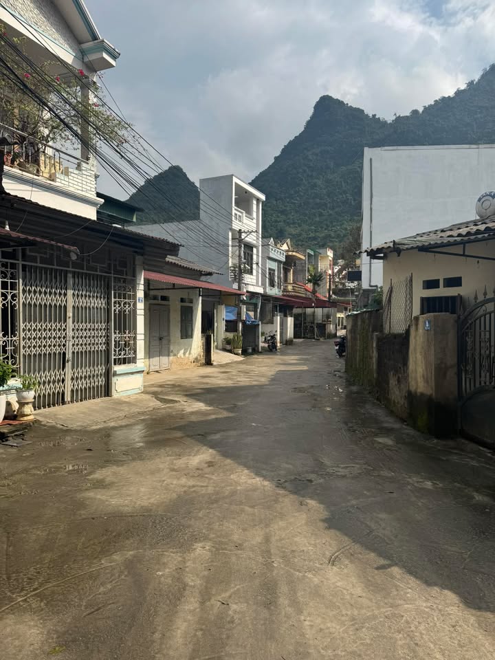 Đất thổ cư Minh Khai 96m² giá 2.2 tỷ - Vị trí đắc địa, tiện ích đầy đủ!