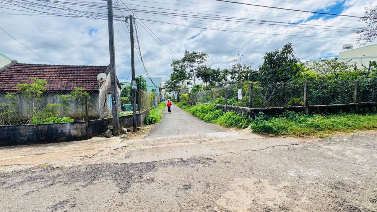 Đất ở Hẻm 40 Lê Quang Định, Pleiku 77m² giá 600 triệu - Sổ hồng chính chủ!