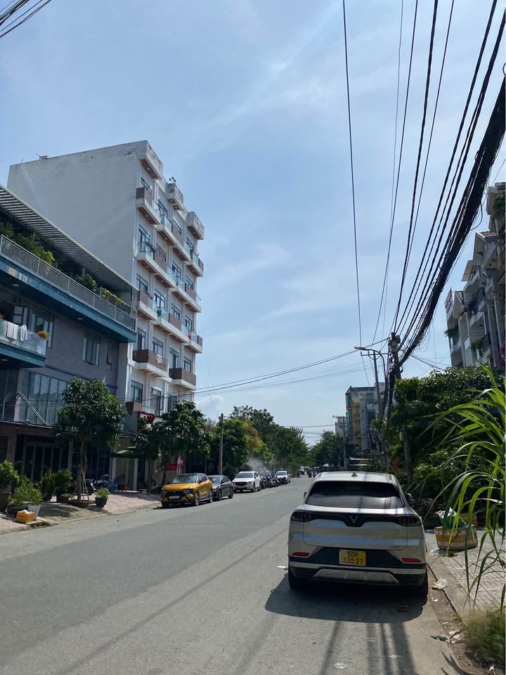 Shophouse 63m² tại Q7, giá 4.7 tỷ - Kinh doanh thuận lợi!