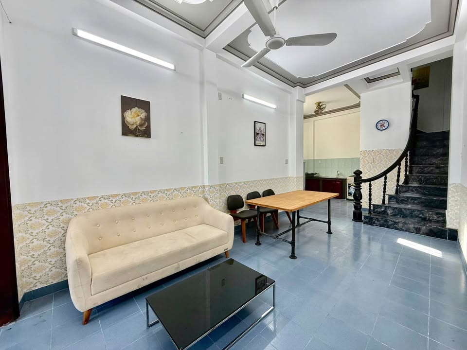 Bán nhà nguyên căn 119B Phương Sài, Nha Trang 106m² - Vừa ở vừa kinh doanh tiện lợi!