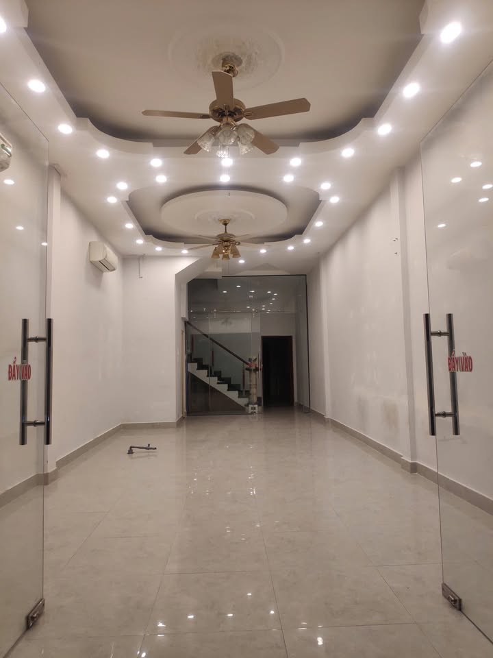 Nhà phố mặt tiền đường Số 10, phường 13, quận 6 - Diện tích 80.8m², giá thỏa thuận!