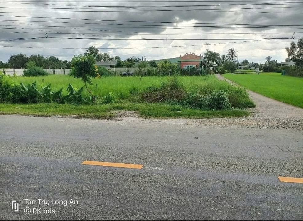 Đất 2 mặt tiền kinh doanh xã Nhựt Ninh 372m² giá 2 tỷ - Vị trí đắc địa cho đầu tư!