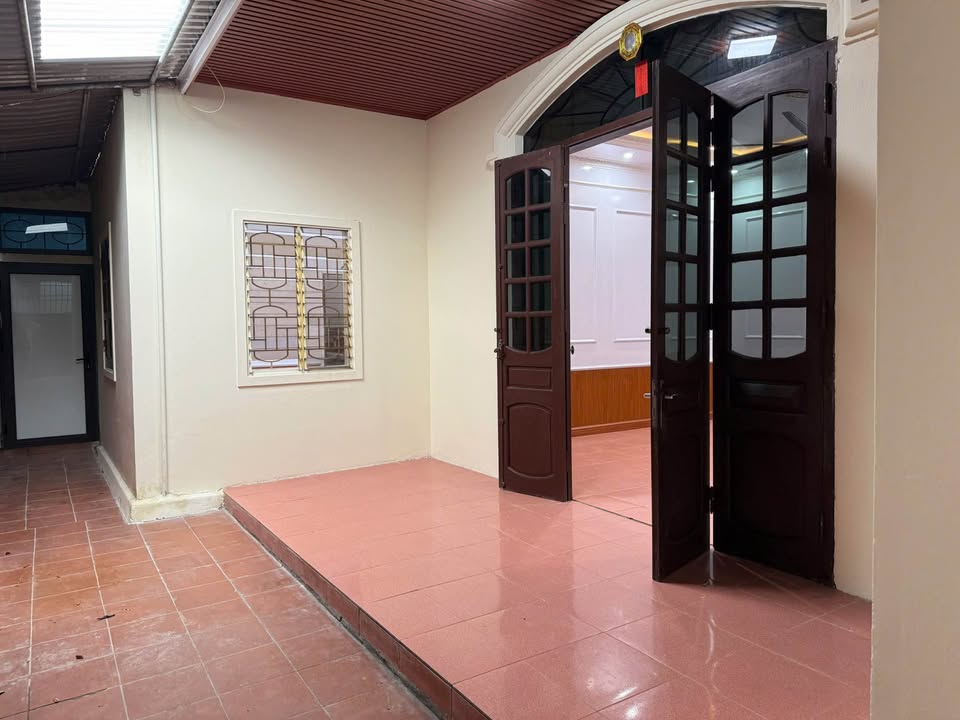 Nhà cấp 4 tại Văn Đức, Gia Lâm, Hà Nội 135m² giá 3.5 tỷ - Vị trí trung tâm tiện lợi!