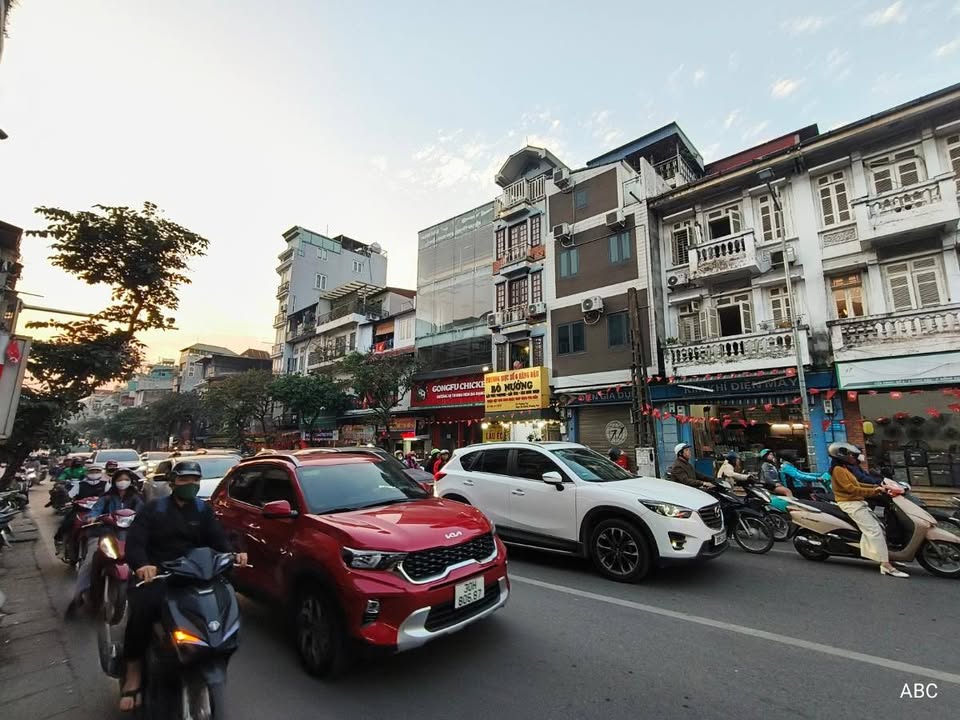 FrontHouse Hàng Đậu 20m² giá 16.8 tỷ - Kinh doanh đỉnh cao tại phố cổ!