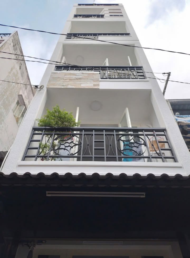 Nhà 5 tầng Nguyễn Tiểu La, Quận 10, 34m² giá 7.5 tỷ - Sổ hồng chính chủ!