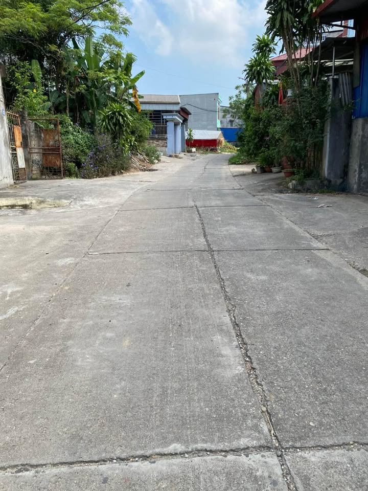 Nhà cấp 4 Phú Xá 189m² giá 1.15 tỷ - Tiện nghi đầy đủ, sẵn sàng vào ở!