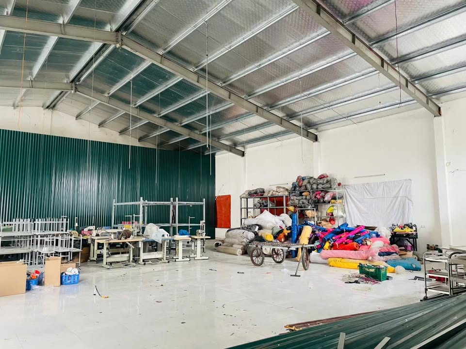 Lô đất và nhà xưởng 323m² tại phường Quảng Thịnh - Hệ thống giao thông thuận lợi!