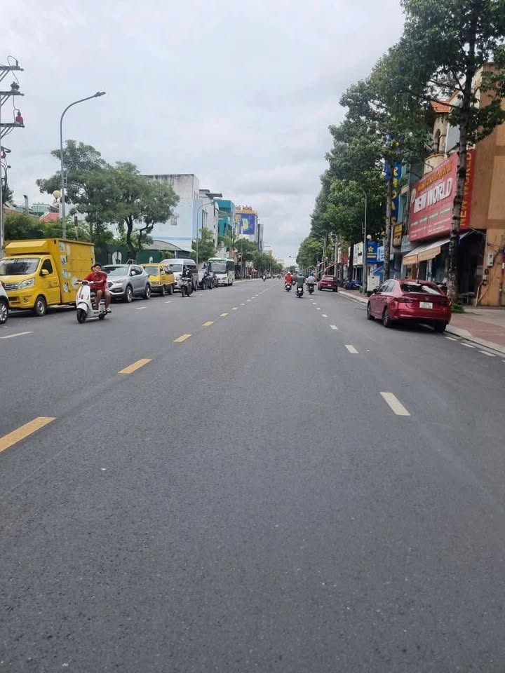 Nhà mặt tiền đường Nam Kỳ Khởi Nghĩa, Mỹ Tho 207m² giá 35 tỷ - Vị trí đắc địa thuận tiện kinh doanh!