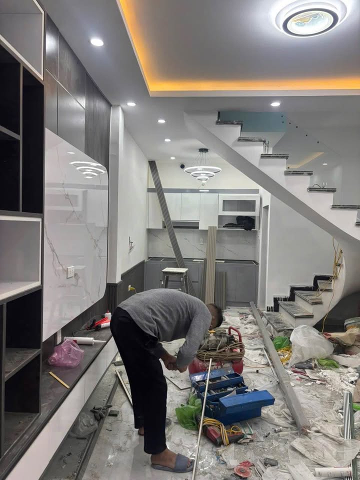 Nhà ngõ 72 Lạch Tray, Hải Phòng 25m² giá 1.82 tỷ - Hoàn thiện trong vài ngày!