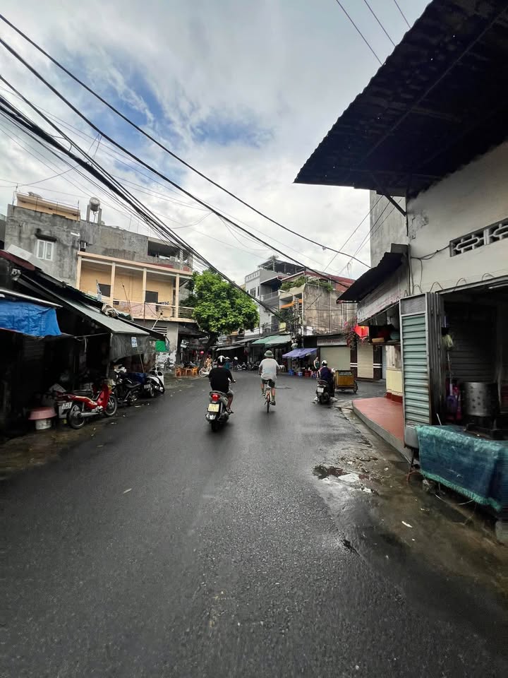 Bán FrontHouse đường Vũ Chí Thắng, 43m² giá 6.5 tỷ - Đoạn đẹp, đầu tư sinh lời!