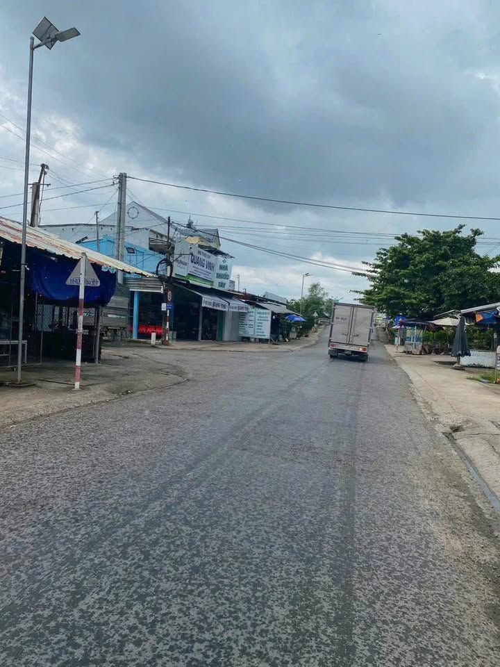 Đất nền Trung An, Vũng Liêm 135m² giá 200 triệu - Sổ đỏ chính chủ, ngay lộ nhựa 5 tấn!