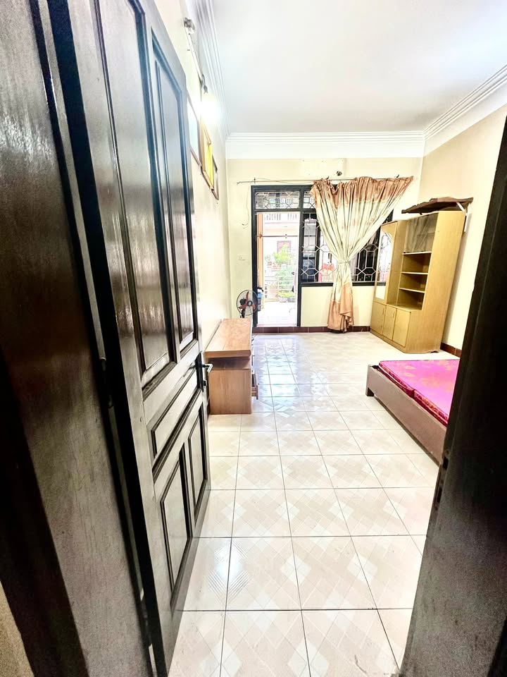 Phòng trọ 30m² tại Cầu Giấy - Giá tốt, đầy đủ tiện nghi