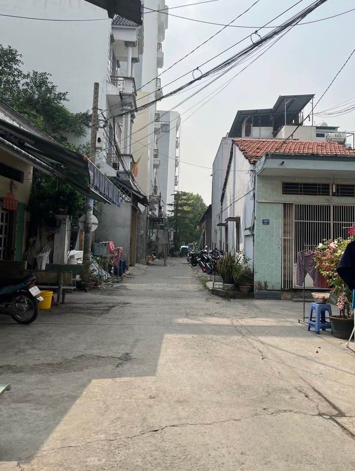 Nhà lô góc mặt tiền Tỉnh Lộ 10, quận Bình Tân, diện tích 59.6m² giá 4 tỷ - Cơ hội đầu tư hiếm có!