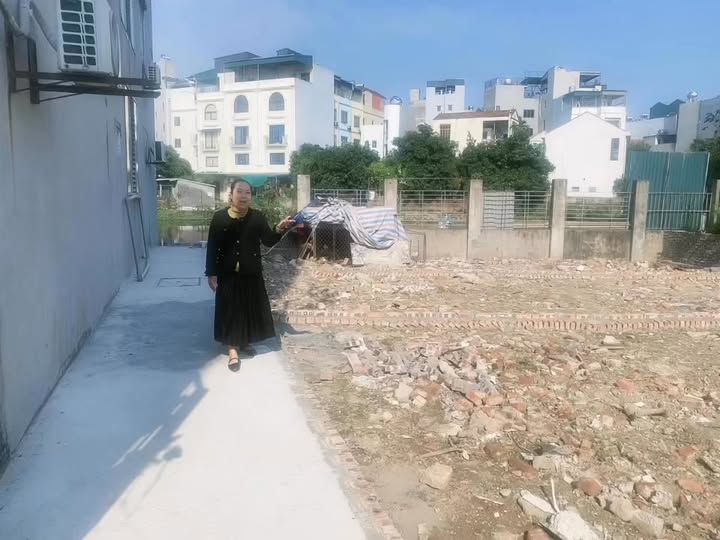 Đất nền Ngọc Thụy Long Biên 50m² giá 8.5 tỷ - Sổ hồng vuông vắn, phong thủy tốt!