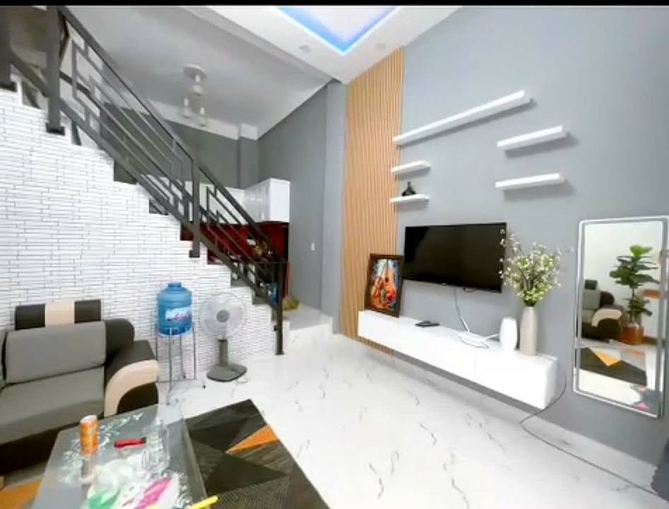 Nhà phố Huyền Trân Công Chúa Đà Lạt 120m² giá 2.2 tỷ - Khu dân cư đông đúc