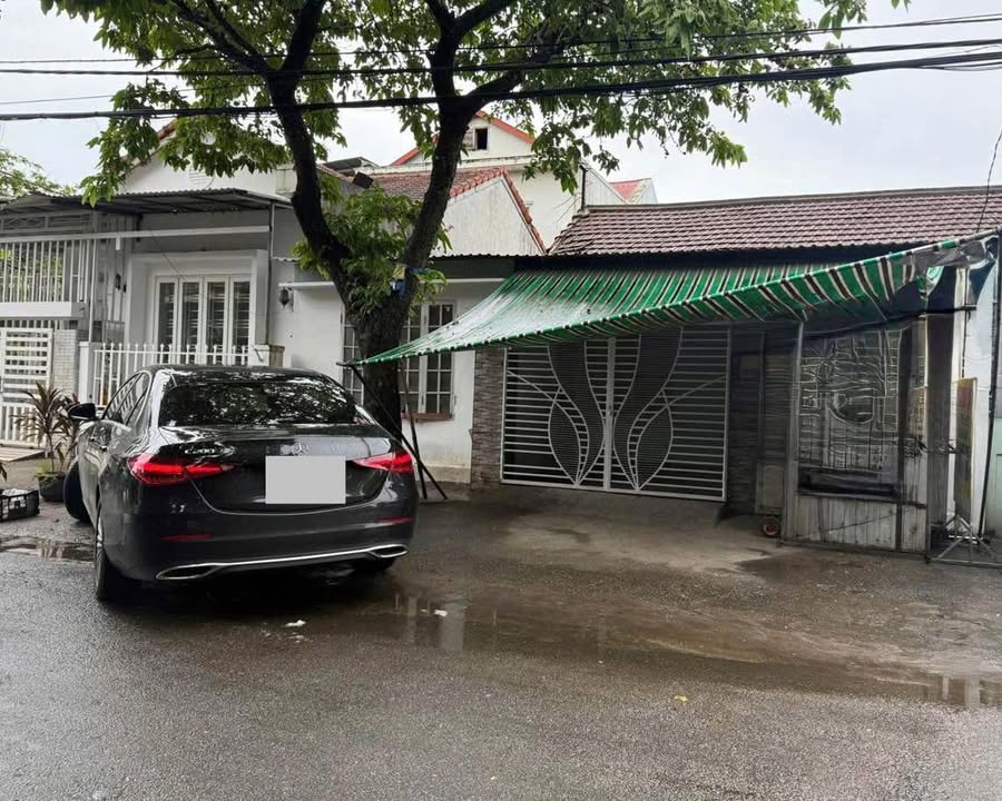 Nhà mặt tiền Nguyễn Phúc Lan 98m² giá 2.2 tỷ - Sổ hồng chính chủ!